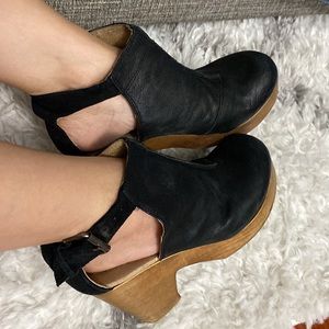 Size 36 or 6 booties black with brown wide platform heels